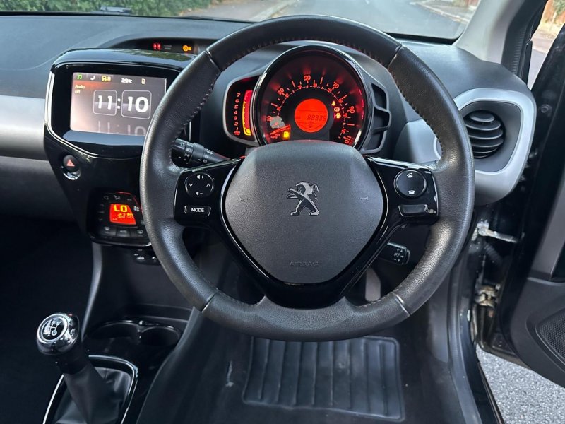 PEUGEOT 108