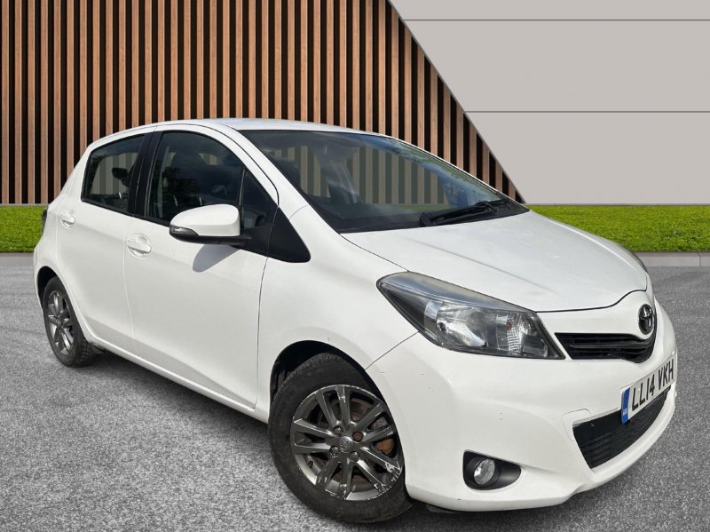 View TOYOTA YARIS 1.0 VVT-i Icon Plus Euro 5 5dr