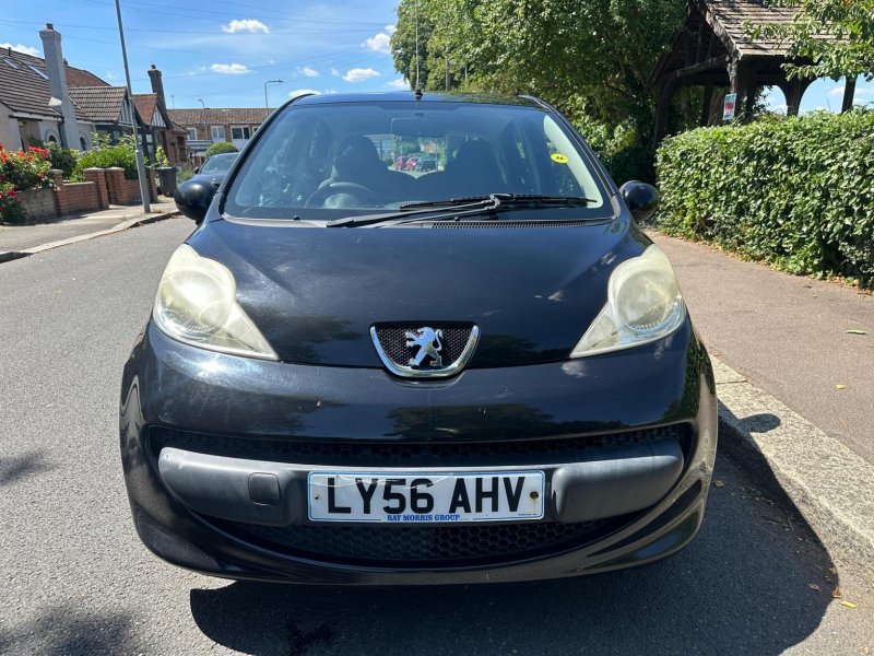 PEUGEOT 107