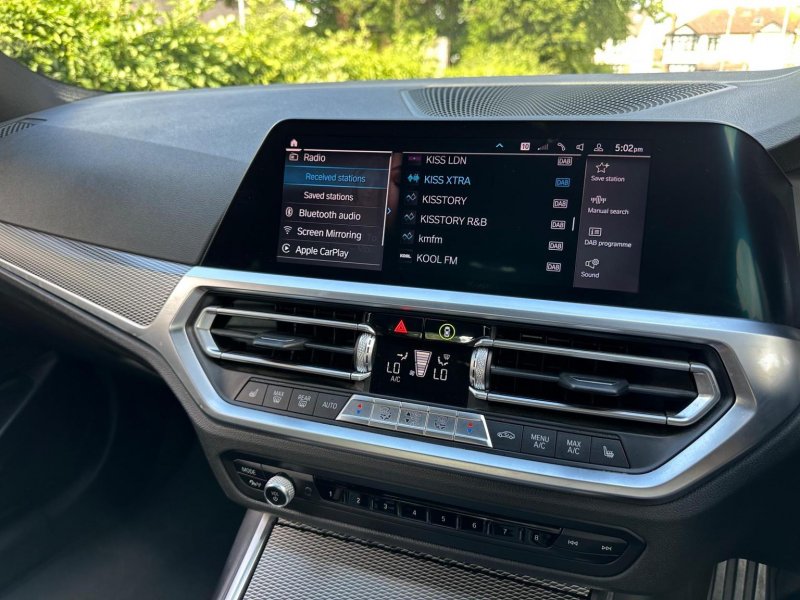 BMW 3 SERIES