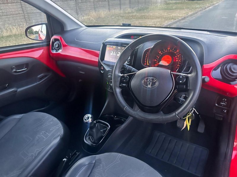 TOYOTA AYGO