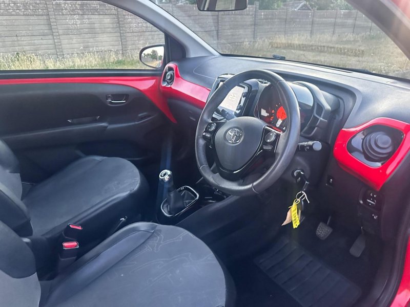 TOYOTA AYGO