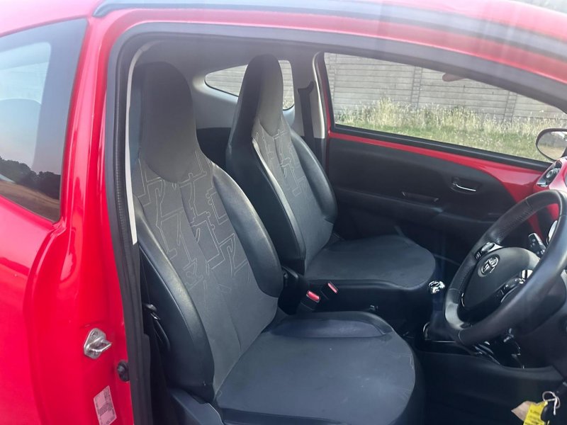 TOYOTA AYGO