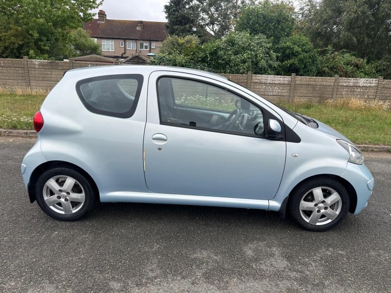 View TOYOTA AYGO 1.0 VVT-i Sport Euro 4 3dr