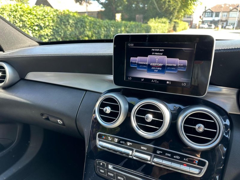 MERCEDES-BENZ C CLASS