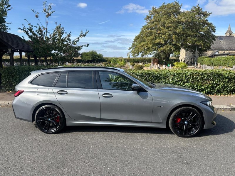 View BMW 3 SERIES 2.0 330e 12kWh M Sport Touring Auto Euro 6 (s/s) 5dr