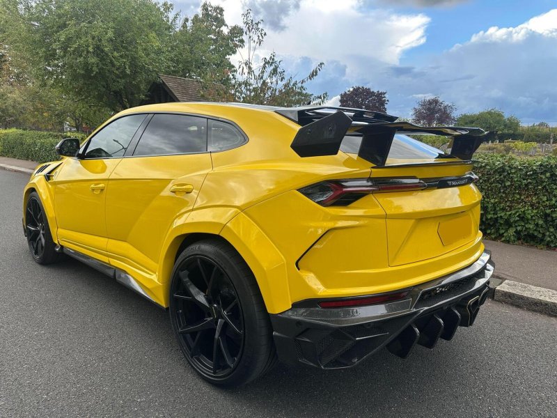 View LAMBORGHINI URUS 4.0 V8 BiTurbo Auto 4WD Euro 6 5dr