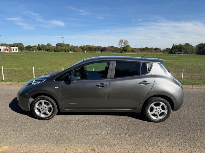 View NISSAN LEAF 24kWh Acenta Auto 5dr