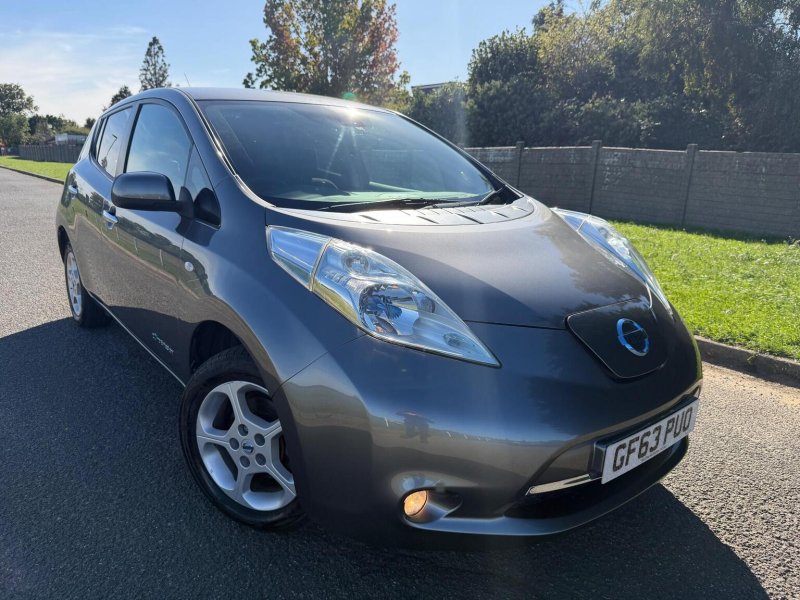 View NISSAN LEAF 24kWh Acenta Auto 5dr