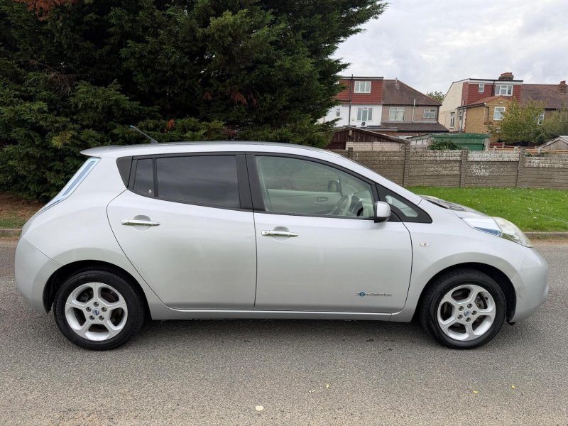 View NISSAN LEAF 24kWh Auto 5dr